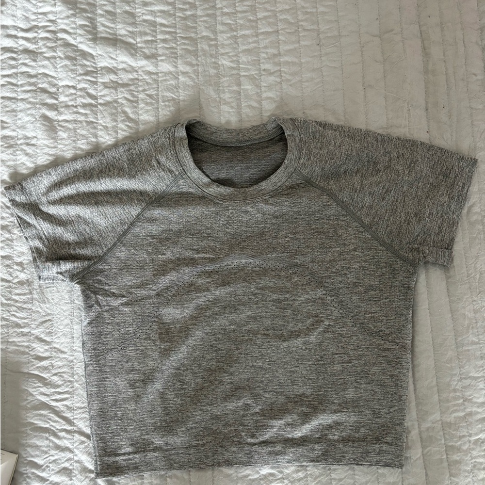 Lululemon crop top
